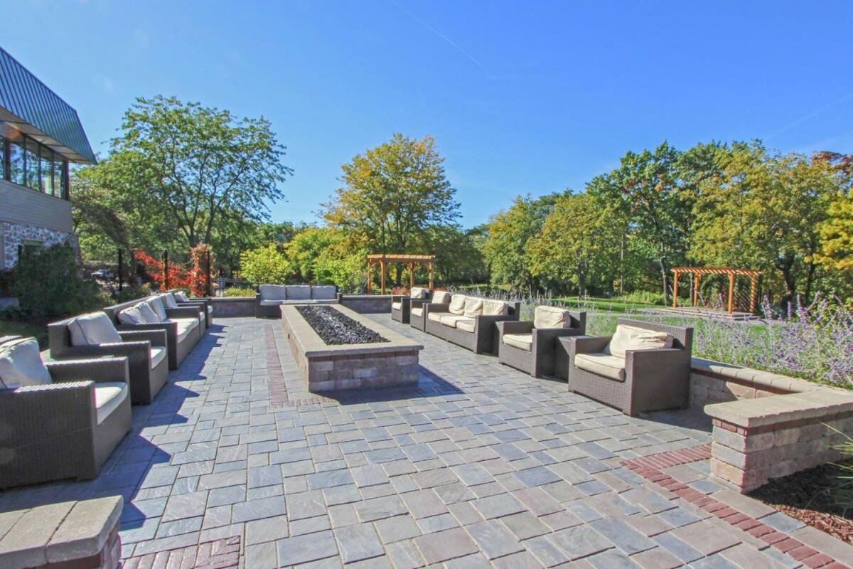 New Lake Como Condo With Lake Views 레이크 제네바 외부 사진