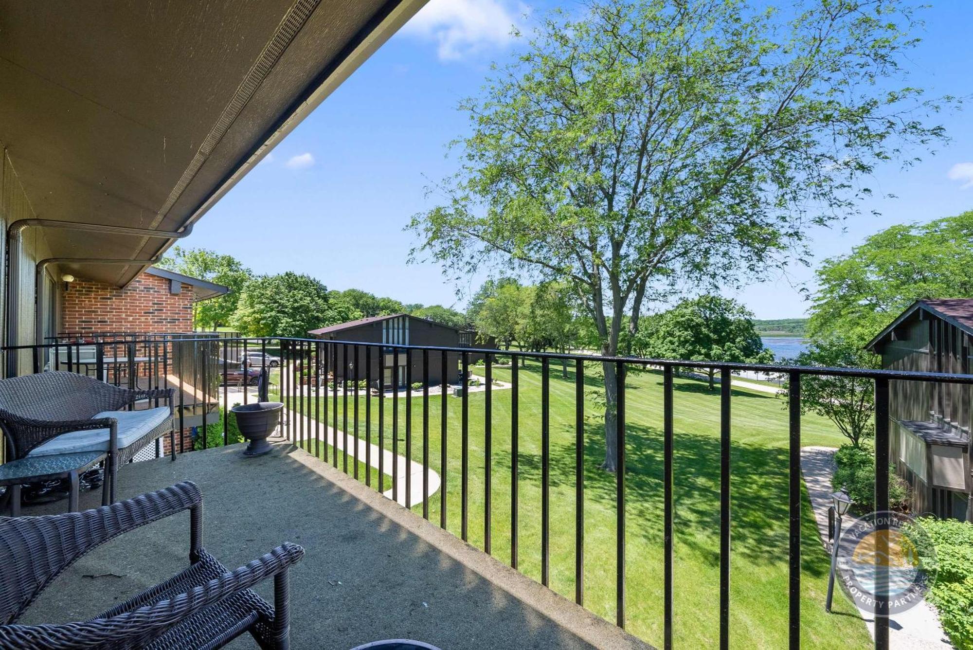 New Lake Como Condo With Lake Views 레이크 제네바 외부 사진