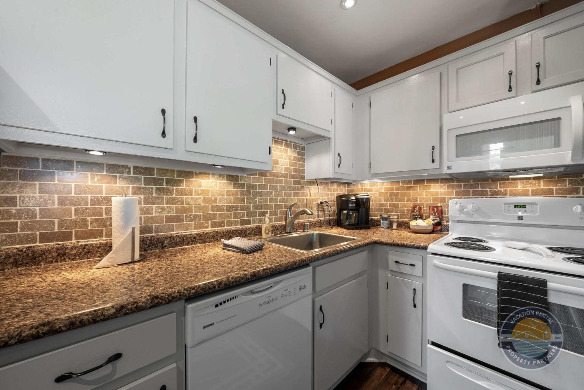 New Lake Como Condo With Lake Views 레이크 제네바 외부 사진